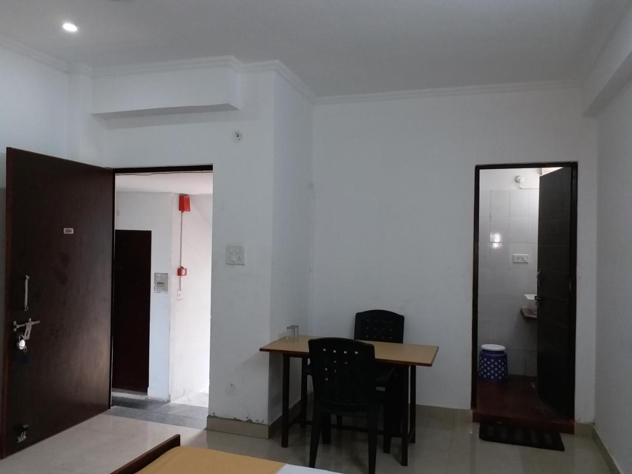 Krishna Hansraj Hotel Una  Екстер'єр фото