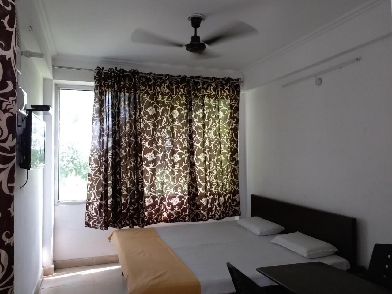 Krishna Hansraj Hotel Una  Екстер'єр фото